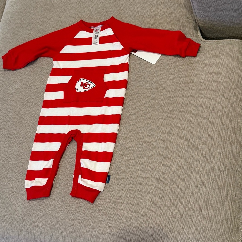 NWT NFL Team Gerber Baby Footless Onesie, Red and White KC CHIEFS, size 6-9 mos - Picture 4 of 12